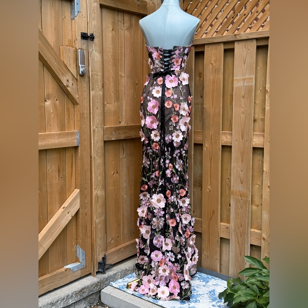 🆕 BRONX & BANCO 🧿 NWOT Jasmine Floral-Appliqued Gown, Black Multi - SzXS US 2 - Picture 10 of 17